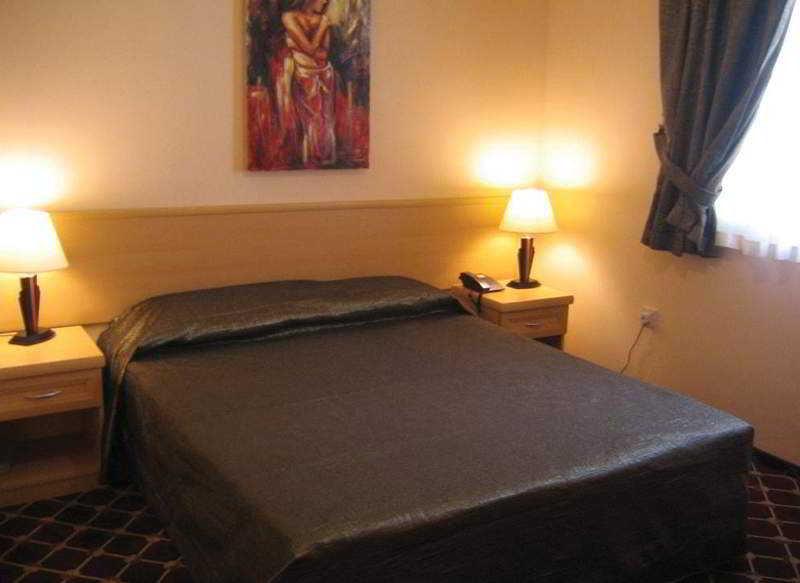Life Hotel Kyrenia  Esterno foto